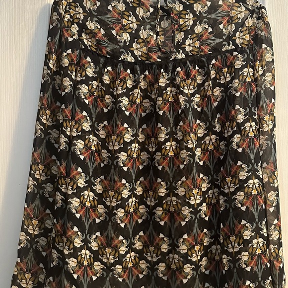 NWT Max Studio sheer long sleeve blouse - Picture 4 of 9